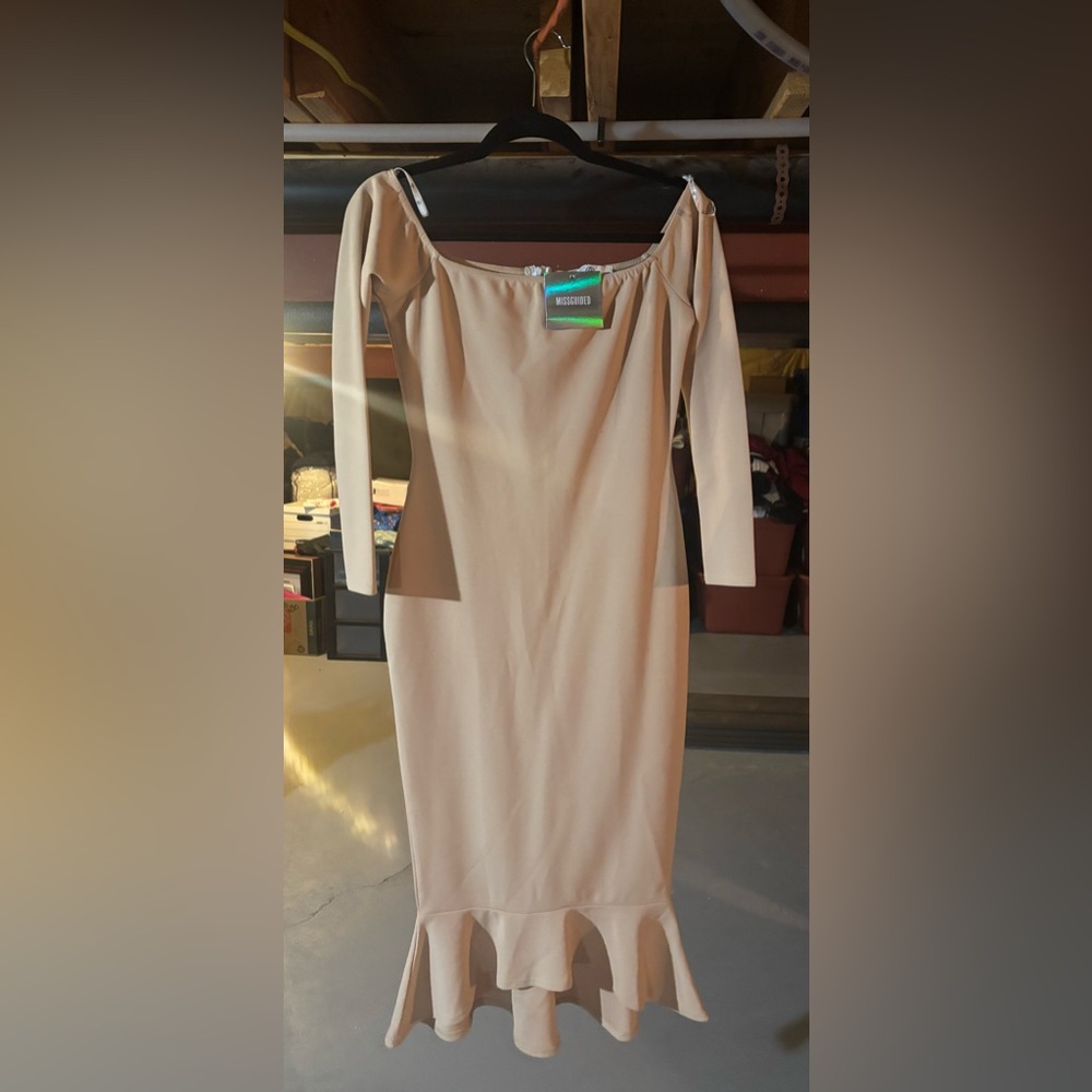Missguided nude/Beige Long Sleeve Dress size 8 new with tags